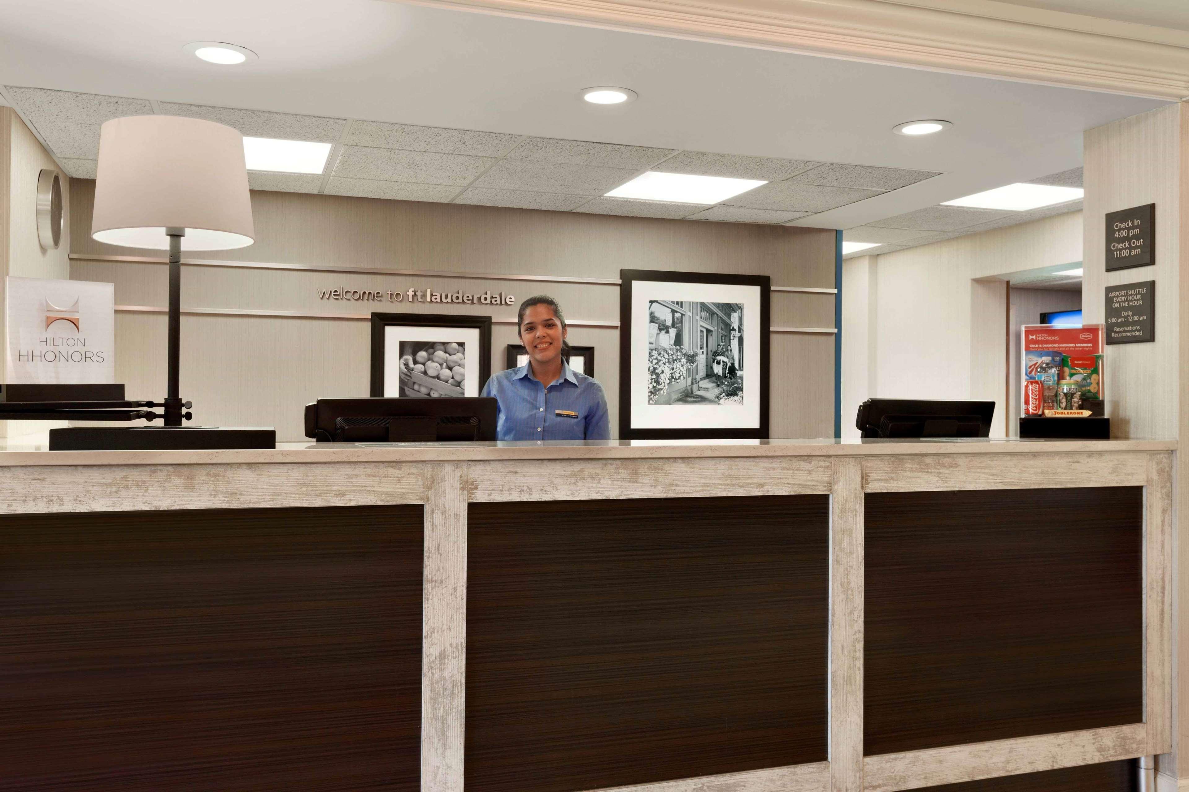 Hampton Inn&Suites Fort Lauderdale Airport Hollywood Extérieur photo